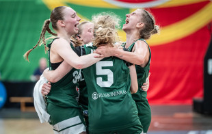 Istorinis žygis tęsiasi: 20-metės išplėšė bilietą į EČ finalą